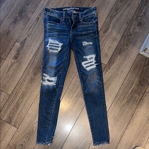 American Eagle Outfitters Women's Distressed Blue Jeans